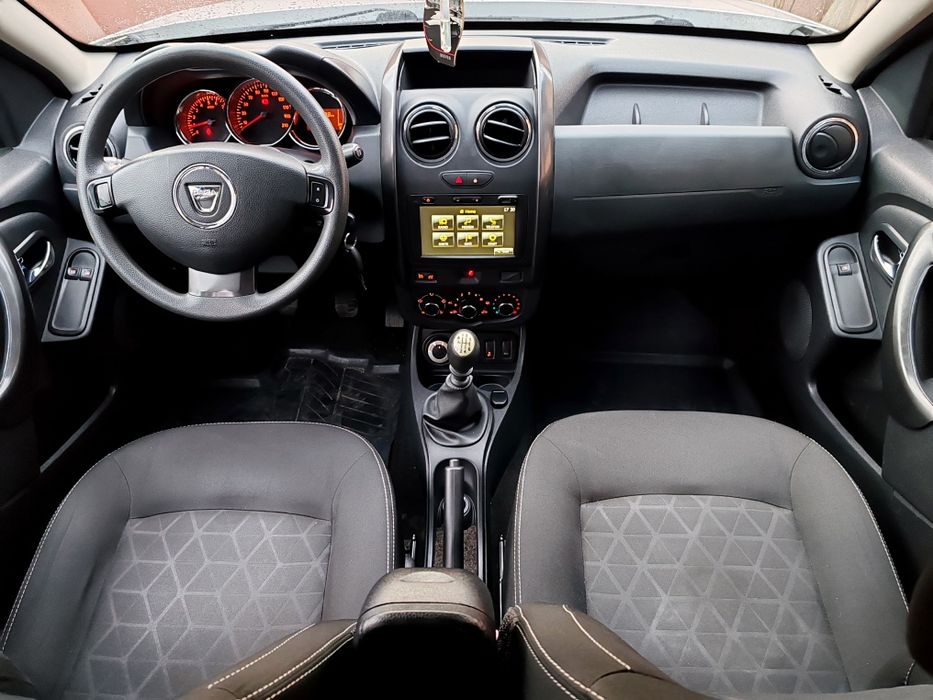 Dacia Duster 4×4 Facelift-2015-Motor 1.5 Diesel 110 Cai Import recent!