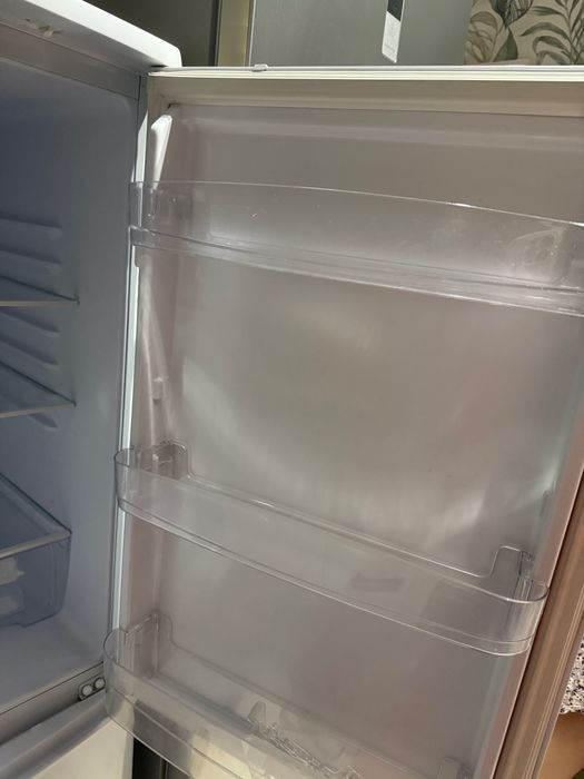 Холодильник Бирюса