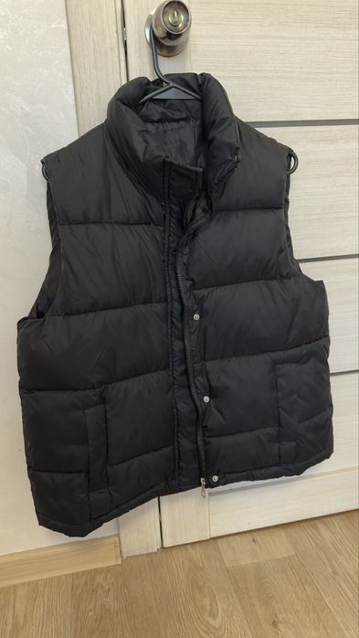 Безрукавка в идеальном состоянии