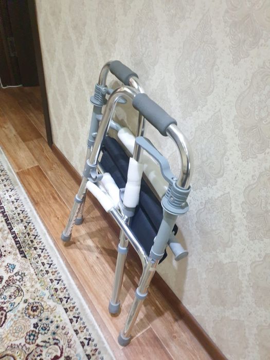 Ходунки для взрослых регулируемые