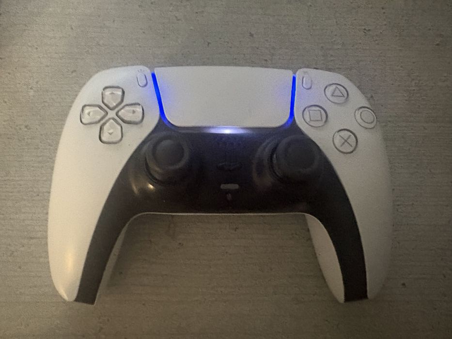 Playstation 5 Disc+ 2 controalere+2 jocuri