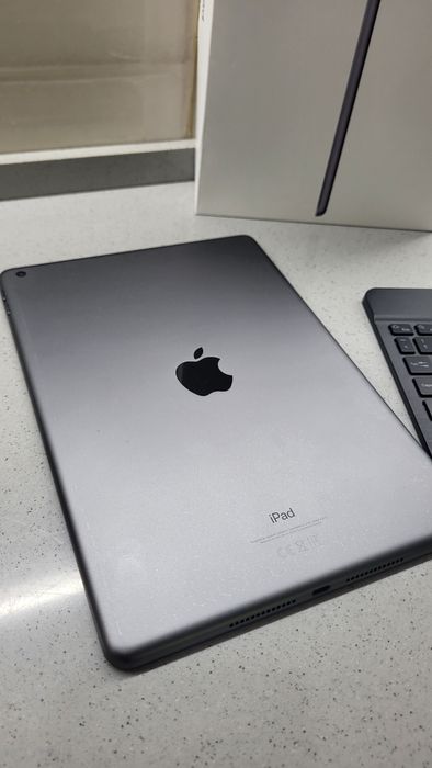 Планшет Ipad 2024 год 9th gen