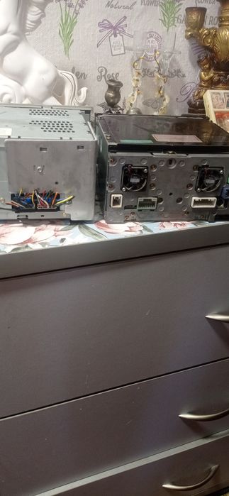 Три автомагнитолы