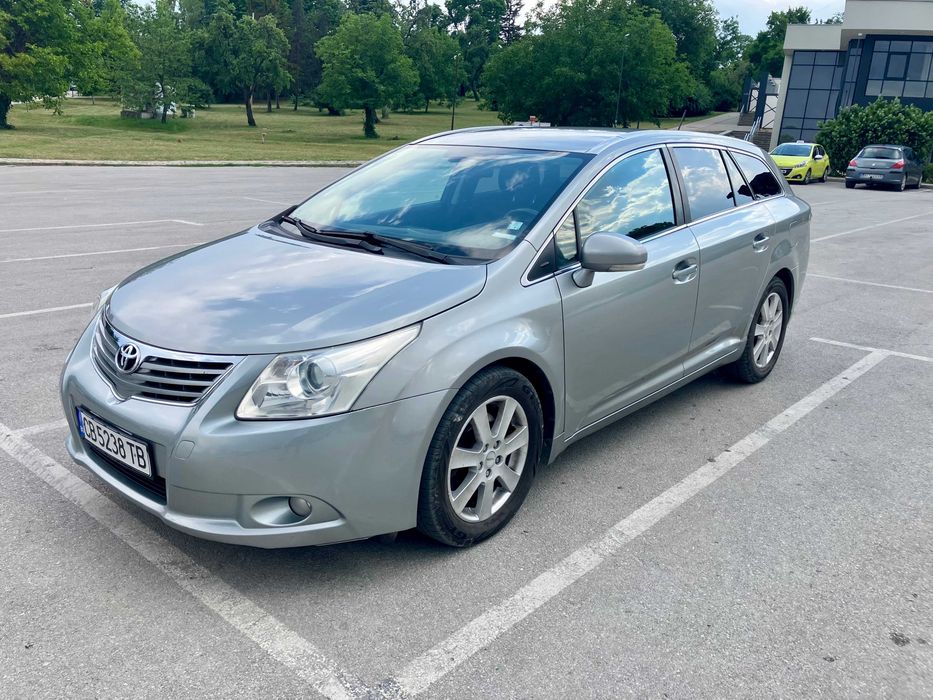 Toyota Avensis 2011 2.2 D4D 150 кс