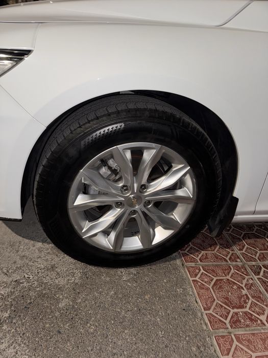 Malibu 2 premier turbo 2021 yil oq rang 98 000 km 22700$