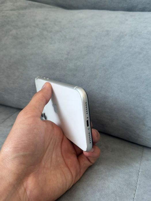 Iphone 11 белым цветом