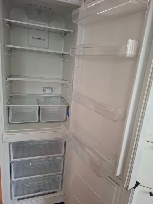 Холодильник Indesit no frost