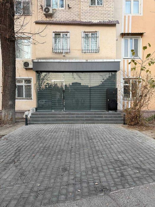 Пррдается коммерческое помещение вдоль дороги! ул Нурафшон