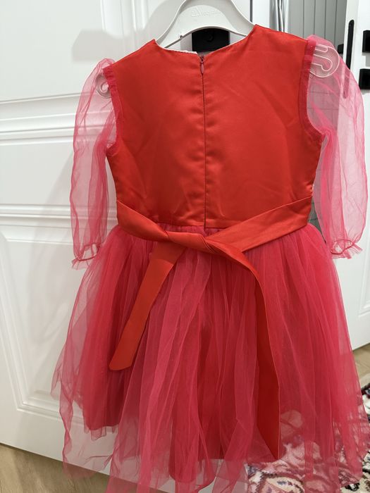 Продам платье с орнаментом