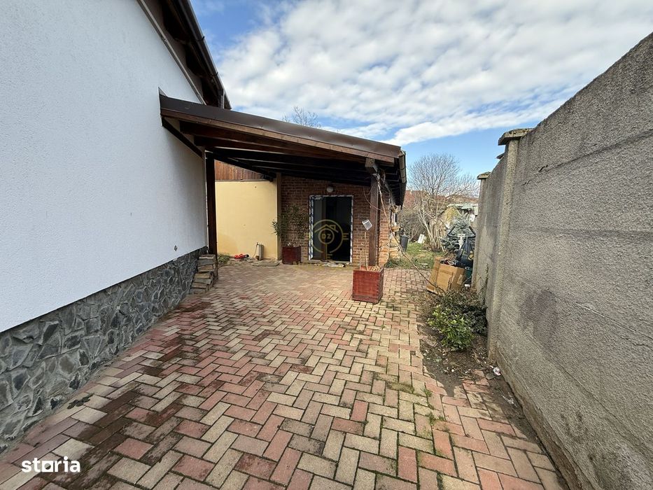 De Vanzare 2 Case In Curte Titulescu/Strada Crinului Teren 550MP