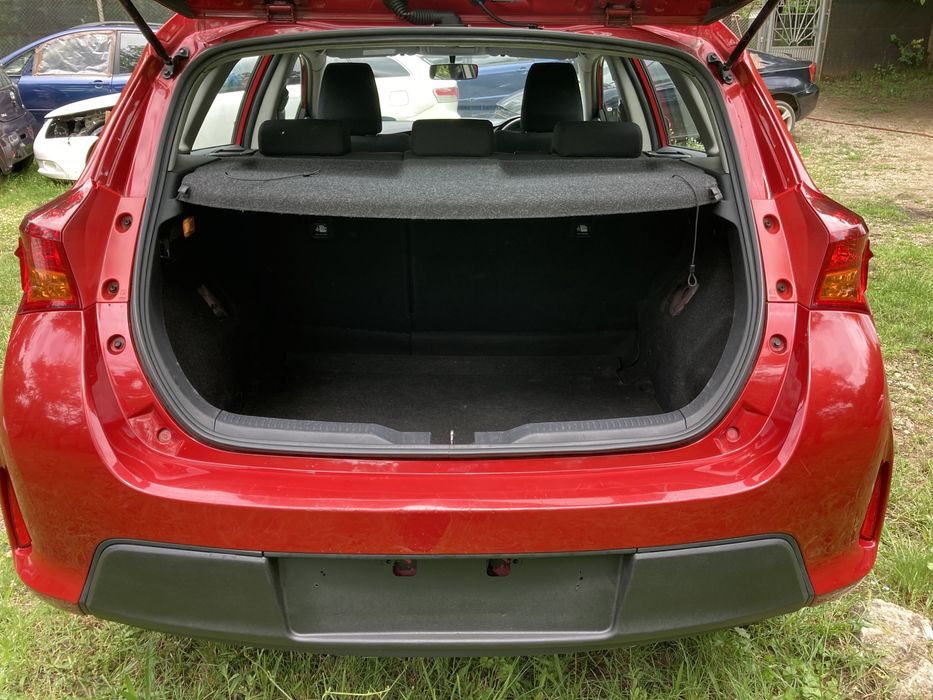 Тойота Аурис//Toyota Auris 1.4D4D 90кс/12-15г/ НА ЧАСТИ /