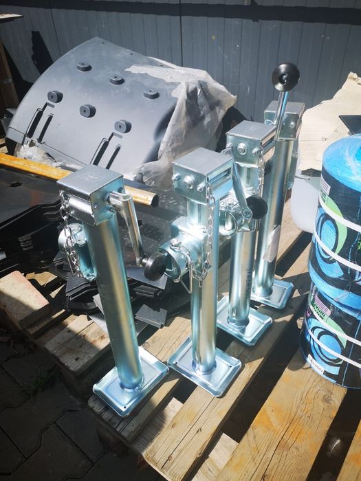 Picior sprijin remorca 3.5 tone preț 550 lei import Italia