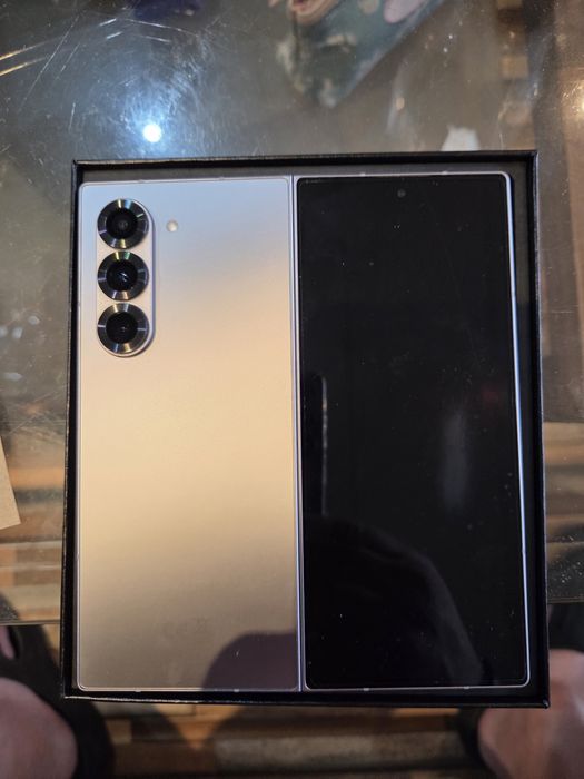 Samsung galaxy z fold 6