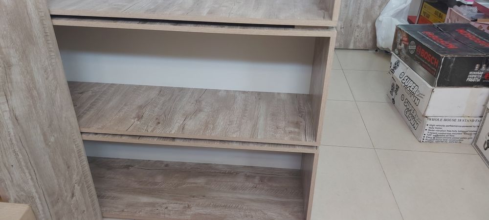 Ofis va do'konlar uchun stol