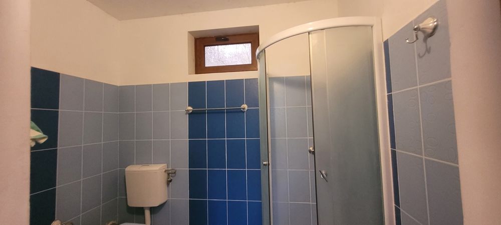 Casa din caramida, la 10 km de Onesti.