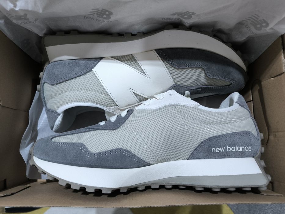 New Balance 327 mărime 44