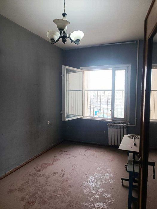 ПРОДАЕТСЯ КВАРТИРА.Юнусабад 19 2\4\5 Батальон Ипотеки НЕТ