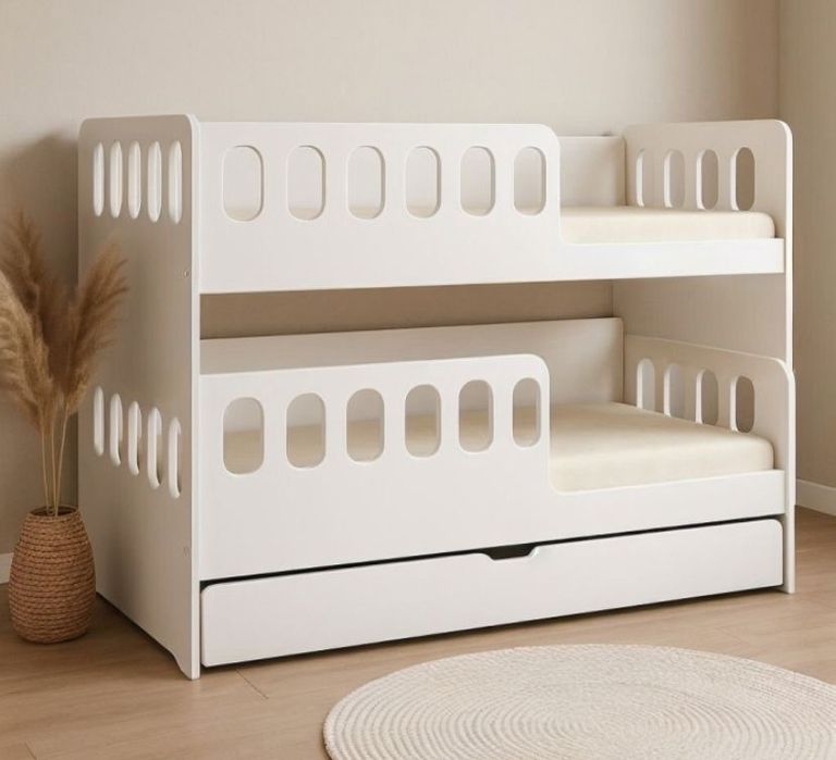 кровать двухяростный