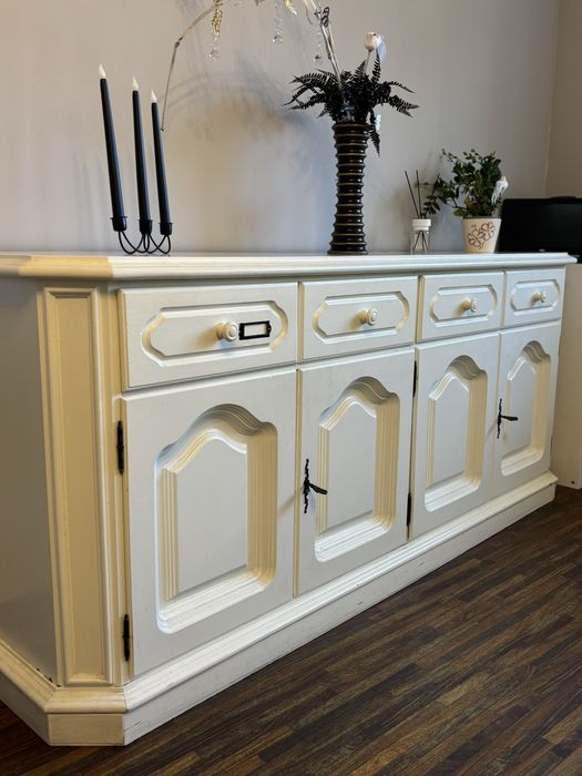 Vand comoda si birou lemn masiv