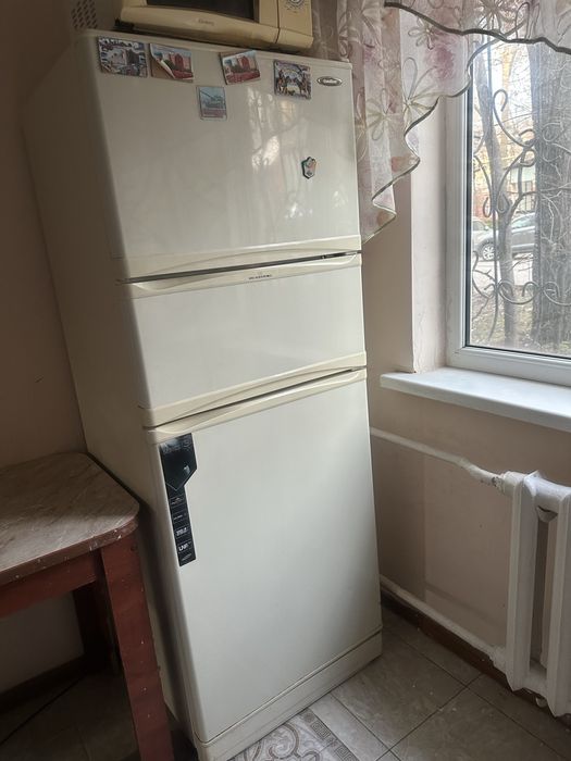 Холодильник сатылады