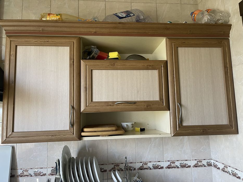 Кухонный мебель дешева отдам