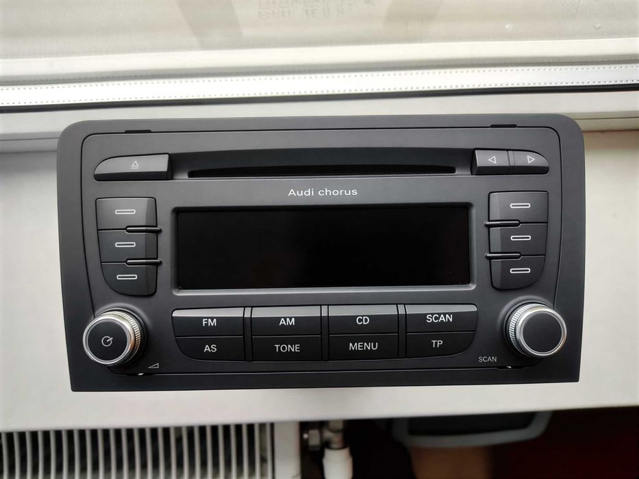 Radio CD MP3 Original Audi Chorus 2+ (8P0 035 152 E) A3 S3 TT + Cod Deblocare