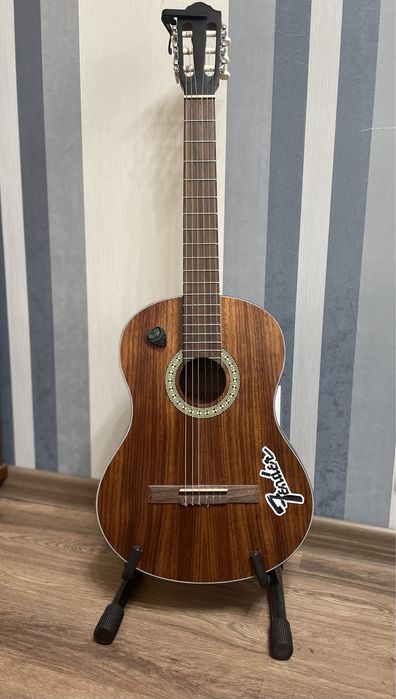 Продам классическую гитару Flight C-110 TEAK 4/4