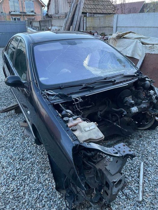 Dezmembrez CITROEN C5 din 2005