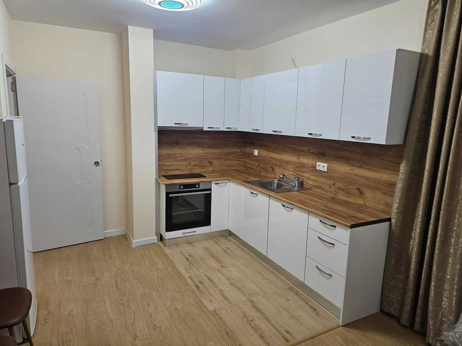 Дава се под наем Тристаен апартамент в София, Малинова долина - 80 кв.м за 714 € - Снимка #4