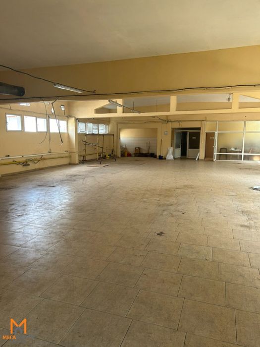 Дава под наем гр. Севлиево - гр. Севлиево 1000m²