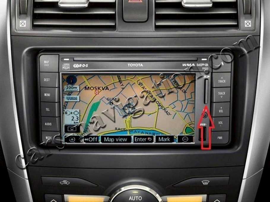 Карти навигация дискове Toyota Auris Avensis Corolla Land Cruiser RAV4