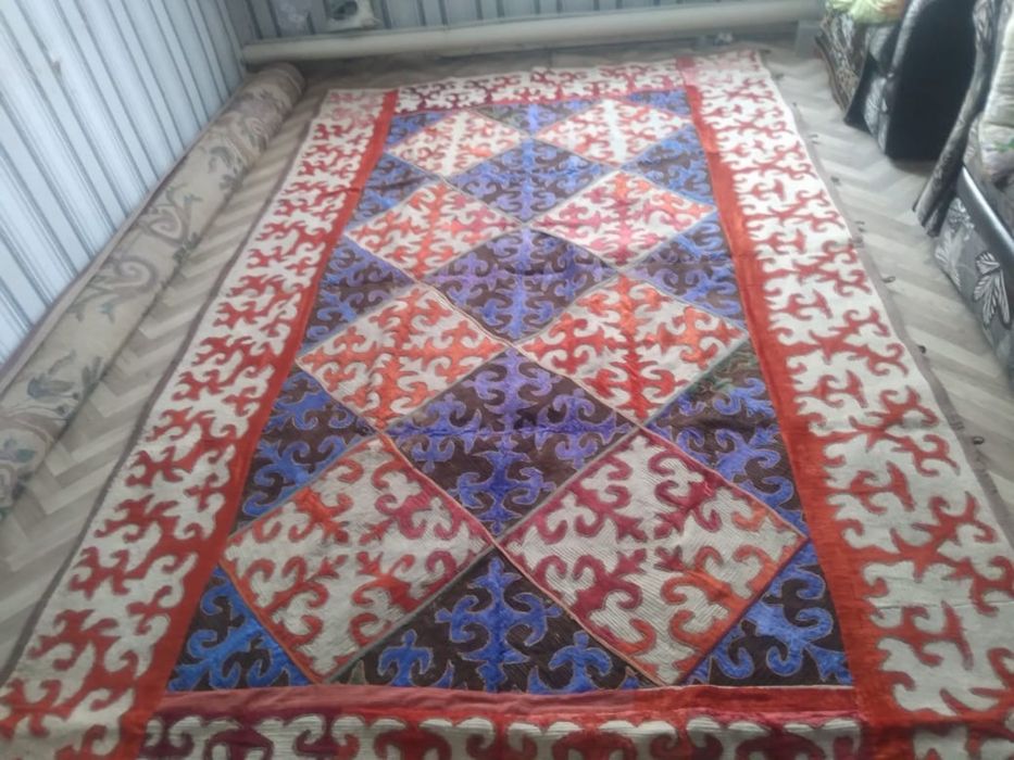 Кастрюли и ковры