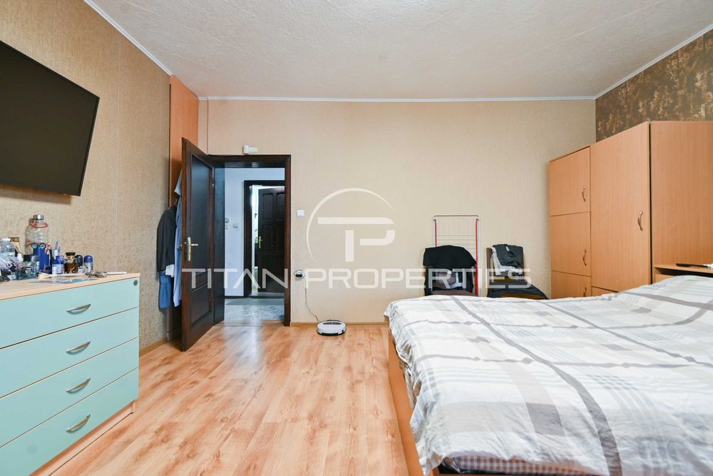 Продава се Къща в Костинброд - 314 кв.м за 1641 €/кв.м - Снимка #6