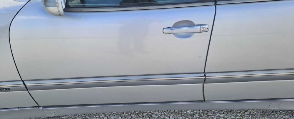 Mercedes-Benz E 320 3.2 CDI