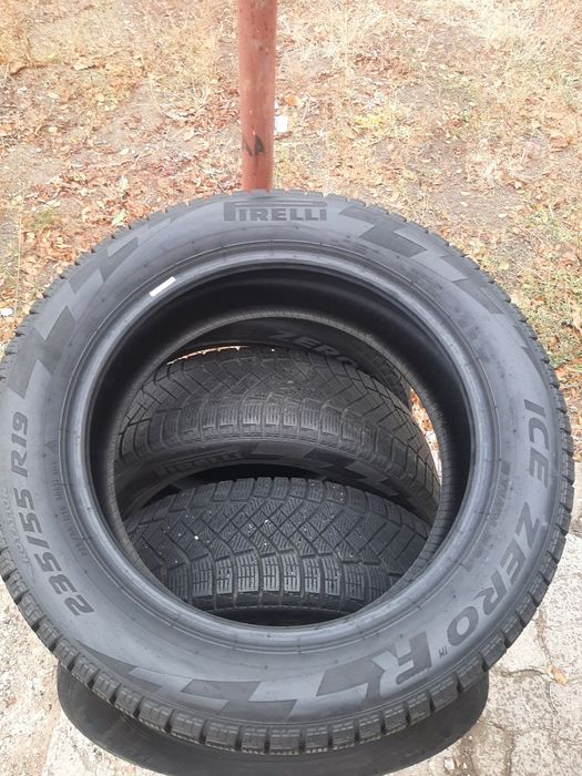 Продам шины. 235/55/19 пирелли