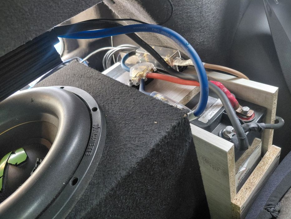 Kamplekt machete bufer uselok dop akumlator padstavka