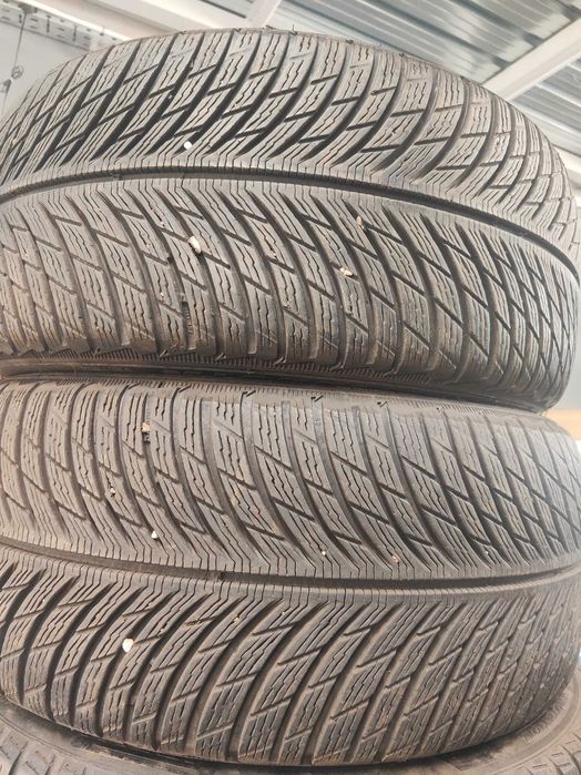2бр.зимни гуми 245/40/19 Michelin