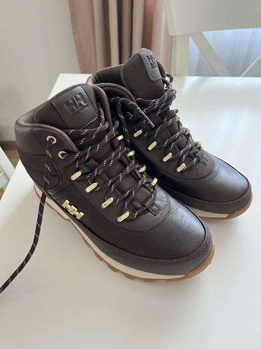 Оригинални туристически обувки Helly hansen 38 номер