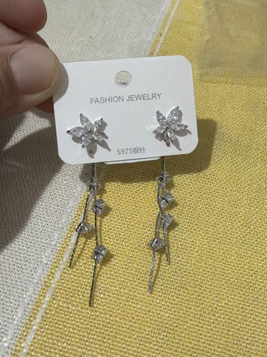 Нежные и стильные серьги