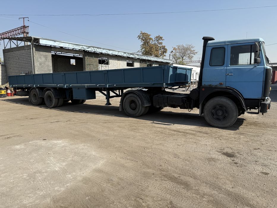 Продается Маз -54323 с прицепом  1990 год в рабочем  состоянии