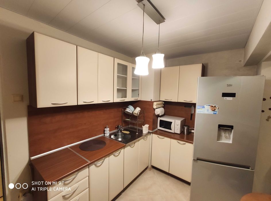 Дава се под наем Тристаен апартамент в Варна, Конфуто - 60 кв.м за 408 € - Снимка #3