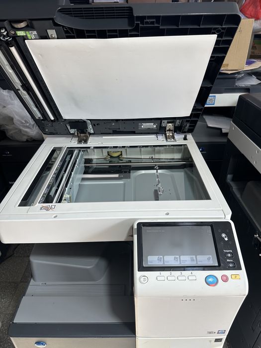 Konica Minolta Bizhub C227 Reconditionat