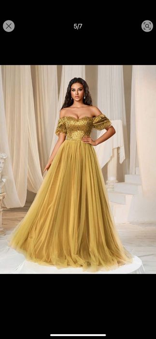 Rochie elegantă de orce tip de eveniment.