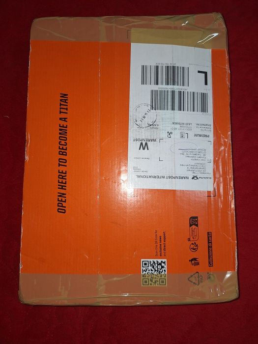Manusi portar fotbal titan  nr 9 produs  nou  400 lei