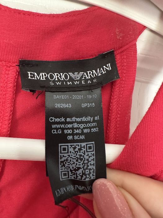 Разкошна лятна рокля на Emporio Armani,, оригинална,, с QR код, чисто нова