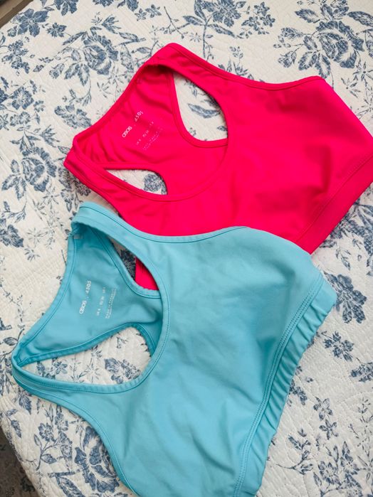 ASOS 4505 Две спортни бюстиета