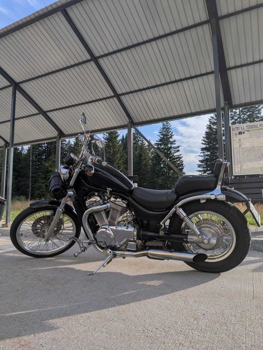 Suzuki Intruder 750