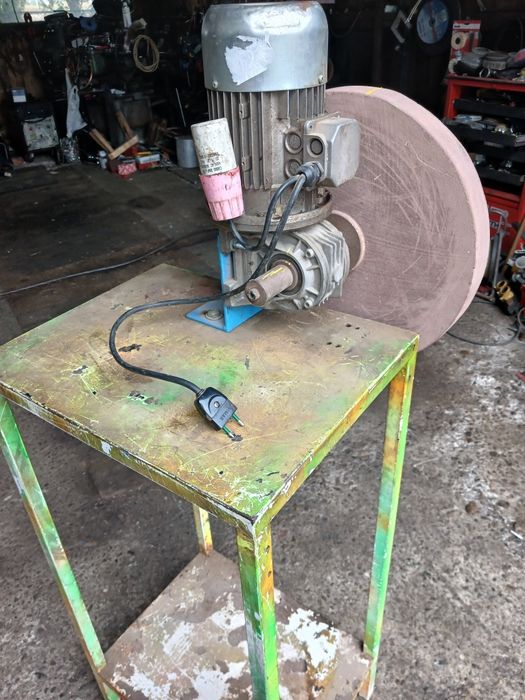 Motor cu reductor  18 : 1