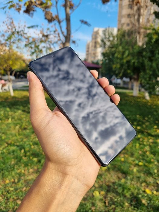 Samsung Galaxy S20 Ultra 5G. OzU 12 GB. Hotira 256 GB. Rangi Black