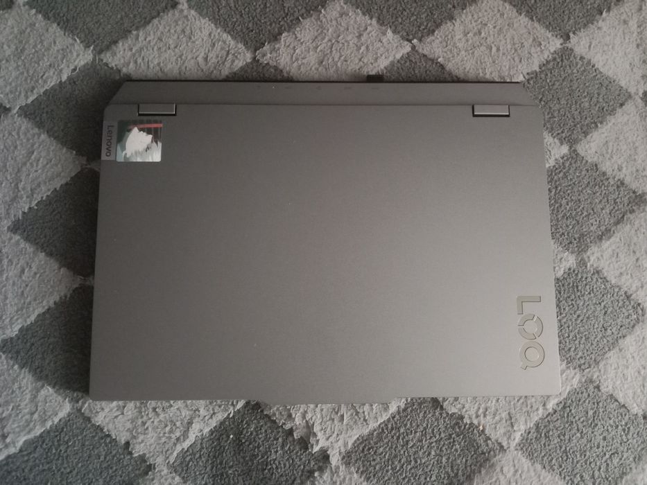 Lenovo loq 15 arp9
